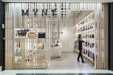 flagship store design.